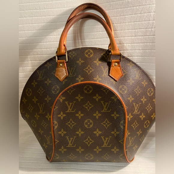 Beautiful Louis Vuitton Ellipse MM W/Certificate of Authenticity - Picture 4 of 15
